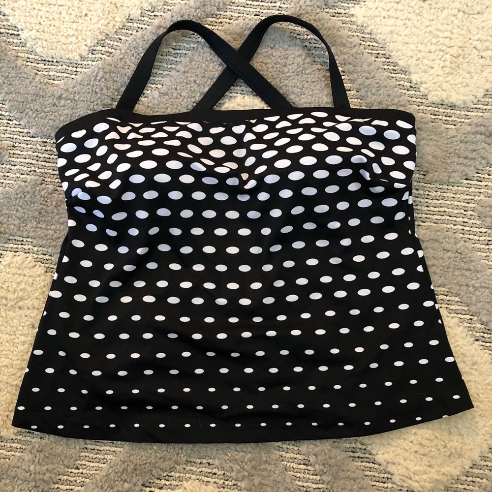 NWOT Le Cove Polka Dot Swim Top Size 18